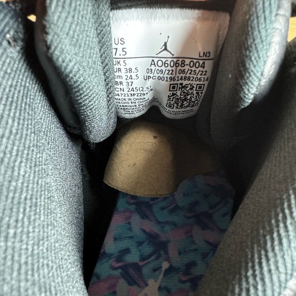 Air Jordan 12 Retro Hyper Royal Women’s Size 7.5 Sneakers - Picture 10 of 12